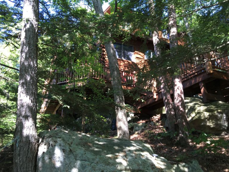 gull_bay_log_cabin 6 Huletts Landing Homes for Sale on Lake